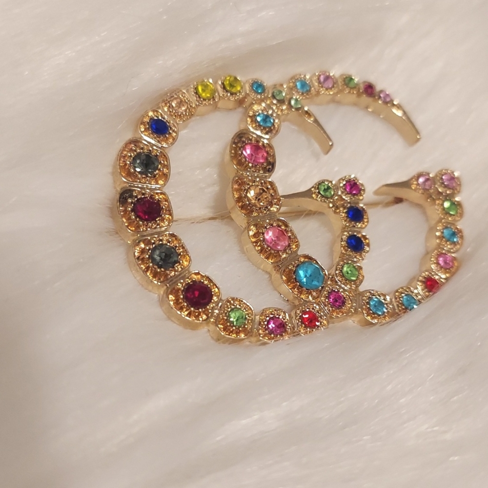 Brooch